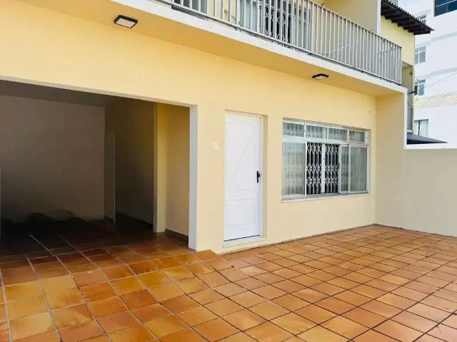 Casa / Sobrado para Venda em Florianópolis/SC Balneário 5 Quartos