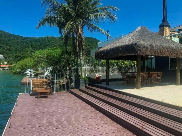 Casa / Sobrado para Venda em Florianópolis/SC Barra da Lagoa 3 Quartos