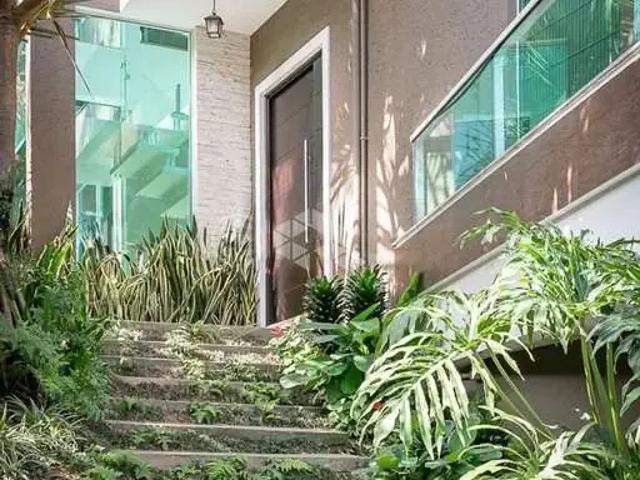 Casa / Sobrado para Venda em Florianópolis/SC Barra da Lagoa 4 Quartos