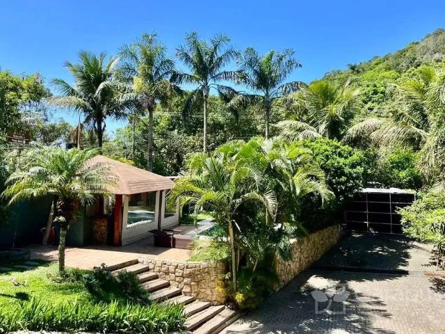 Casa / Sobrado para Venda em Florianópolis/SC Barra da Lagoa 4 Quartos