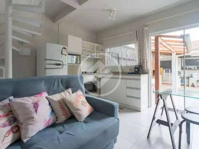 Casa / Sobrado para Venda em Florianópolis/SC Barra da Lagoa 4 Quartos