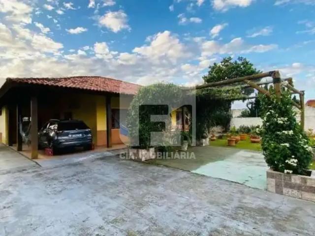 Casa / Sobrado para Venda em Florianópolis/SC Barra da Lagoa 5 Quartos