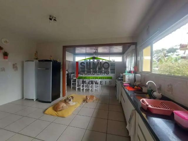 Casa / Sobrado para Venda em Florianópolis/SC Barra da Lagoa 5 Quartos