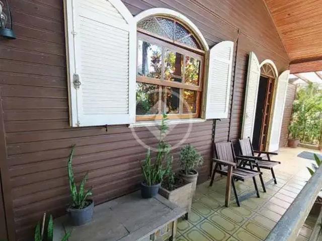 Casa / Sobrado para Venda em Florianópolis/SC Barra da Lagoa 5 Quartos