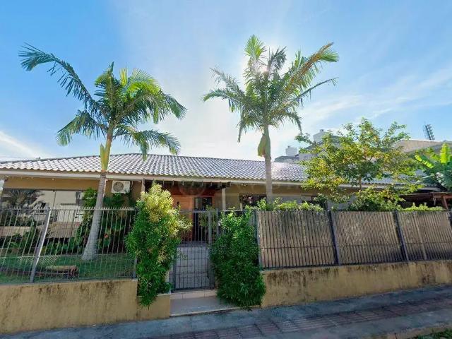 Casa / Sobrado para Venda em Florianópolis/SC Estreito 3 Quartos