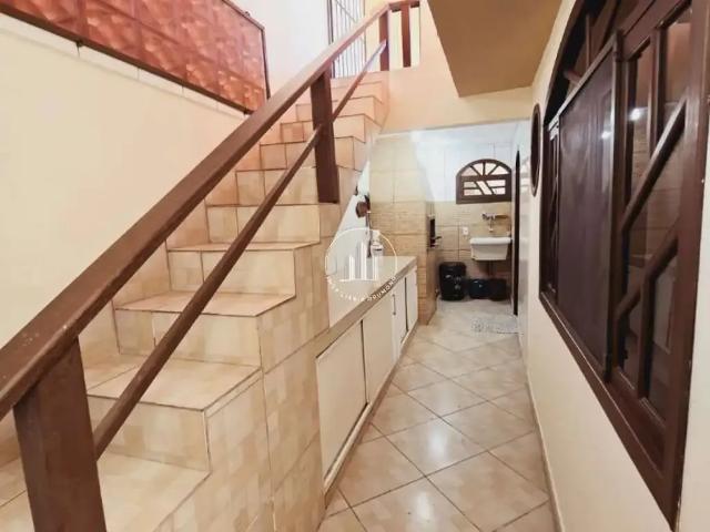 Casa / Sobrado para Venda em Florianópolis/SC Estreito 4 Quartos