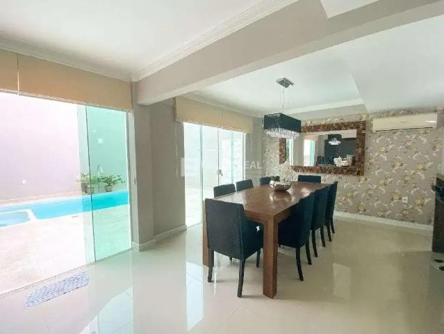 Casa / Sobrado para Venda em Florianópolis/SC Estreito 4 Quartos