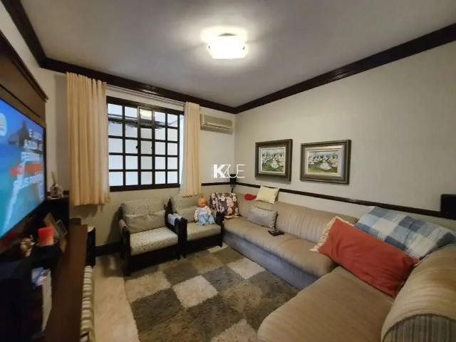 Casa / Sobrado para Venda em Florianópolis/SC Estreito 4 Quartos