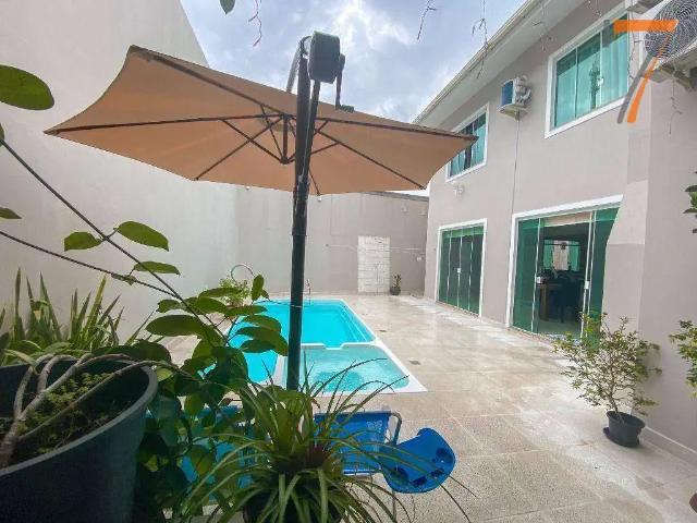 Casa / Sobrado para Venda em Florianópolis/SC Estreito 4 Quartos