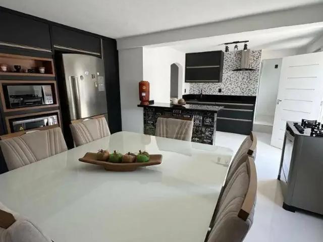 Casa / Sobrado para Venda em Florianópolis/SC Estreito 4 Quartos