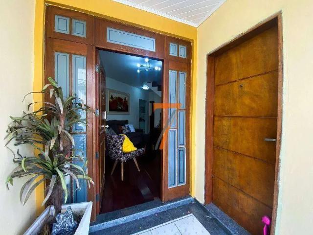 Casa / Sobrado para Venda em Florianópolis/SC Estreito 4 Quartos