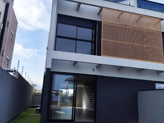 Casa / Sobrado para Venda em Florianópolis/SC Ingleses 3 Quartos