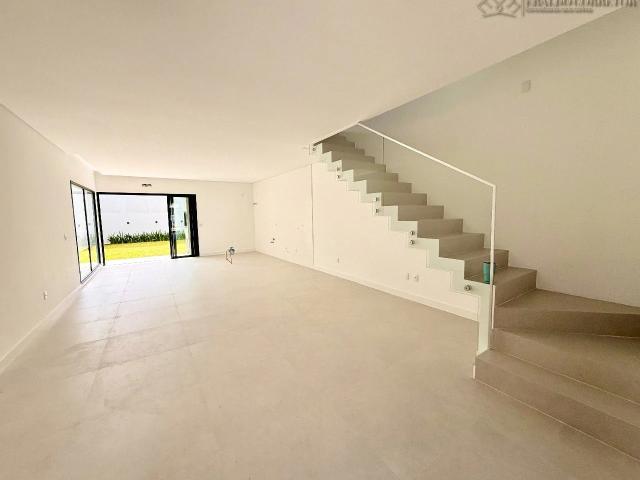 Casa / Sobrado para Venda em Florianópolis/SC Ingleses do Rio Vermelho 4 Quartos