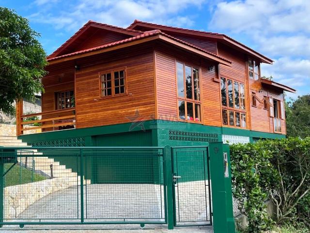Casa / Sobrado para Venda em Florianópolis/SC Itacorubi 2 Quartos