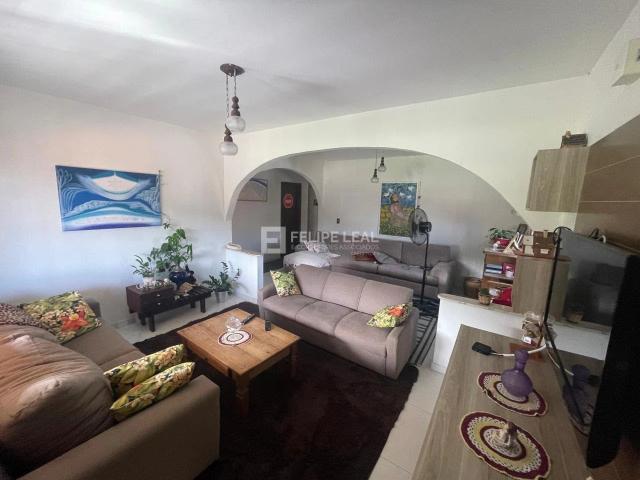 Casa / Sobrado para Venda em Florianópolis/SC Itacorubi 3 Quartos