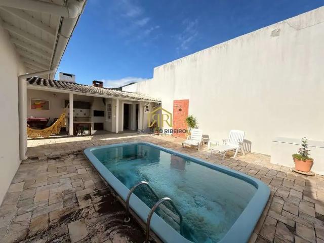 Casa / Sobrado para Venda em Florianópolis/SC Itacorubi 3 Quartos