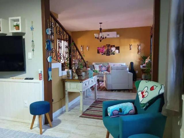 Casa / Sobrado para Venda em Florianópolis/SC Itacorubi 4 Quartos