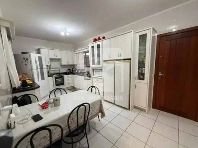 Casa / Sobrado para Venda em Florianópolis/SC Itacorubi 4 Quartos