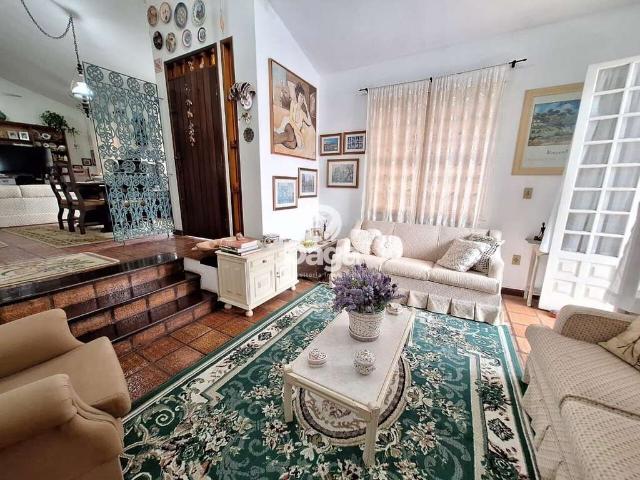 Casa / Sobrado para Venda em Florianópolis/SC Itacorubi 4 Quartos