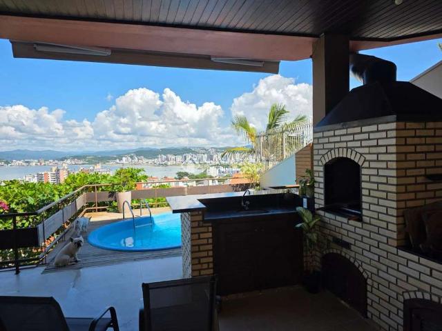 Casa / Sobrado para Venda em Florianópolis/SC Itaguaçu 4 Quartos