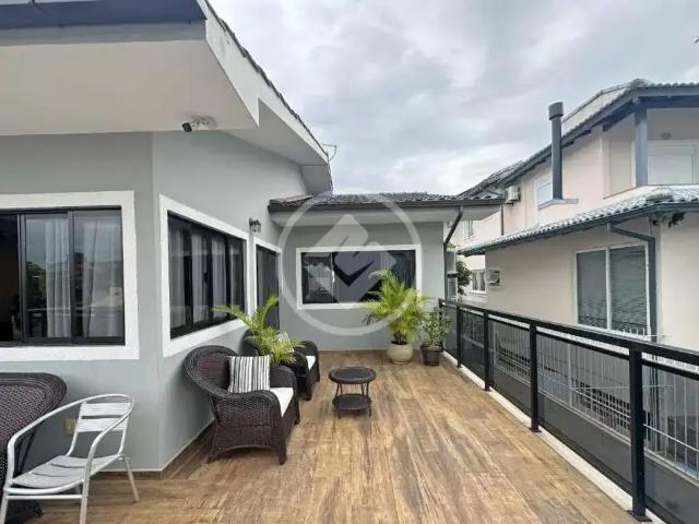 Casa / Sobrado para Venda em Florianópolis/SC Itaguaçu 4 Quartos