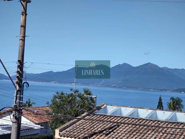 Casa / Sobrado para Venda em Florianópolis/SC Itaguaçu 4 Quartos