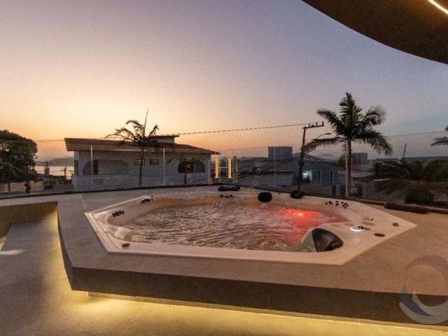 Casa / Sobrado para Venda em Florianópolis/SC Itaguaçu 5 Quartos