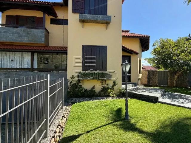 Casa / Sobrado para Venda em Florianópolis/SC Itaguaçu 5 Quartos