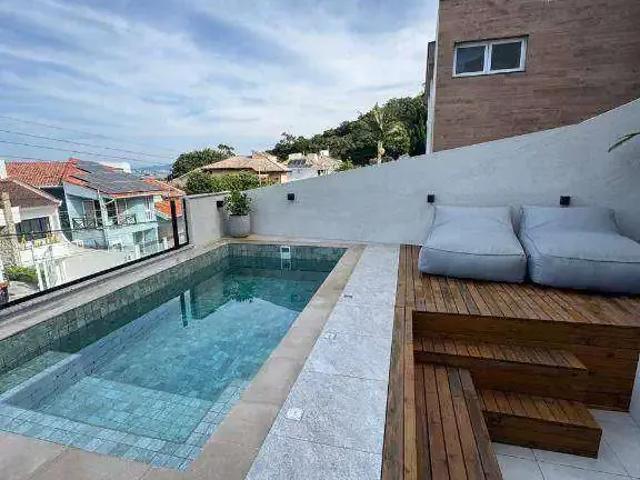 Casa / Sobrado para Venda em Florianópolis/SC João Paulo 4 Quartos