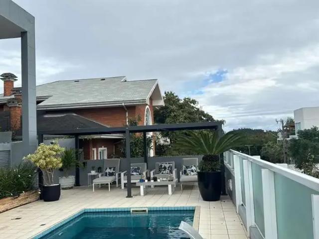 Casa / Sobrado para Venda em Florianópolis/SC João Paulo 5 Quartos