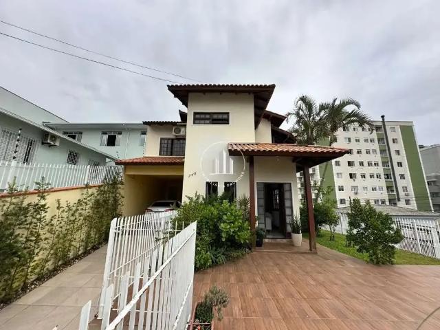 Casa / Sobrado para Venda em Florianópolis/SC Jardim Atlântico 4 Quartos