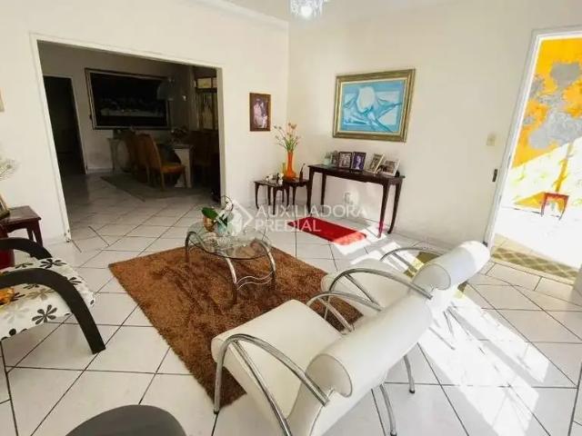Casa / Sobrado para Venda em Florianópolis/SC Jardim Atlântico 4 Quartos