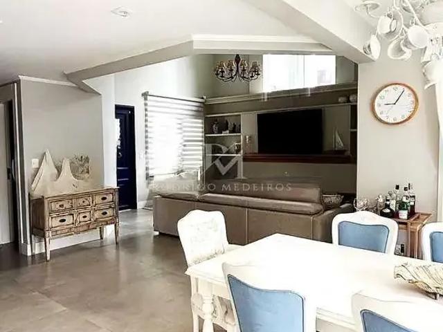 Casa / Sobrado para Venda em Florianópolis/SC Jurerê Internacional 3 Quartos