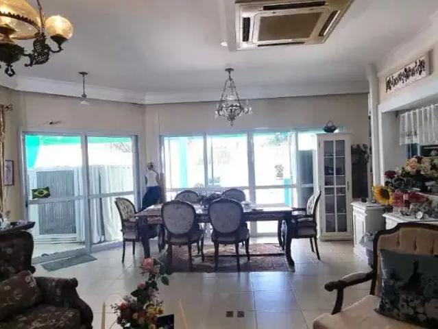 Casa / Sobrado para Venda em Florianópolis/SC Jurerê Internacional 3 Quartos