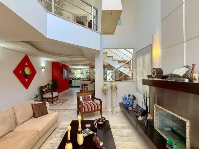 Casa / Sobrado para Venda em Florianópolis/SC Jurerê Internacional 4 Quartos