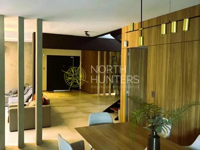 Casa / Sobrado para Venda em Florianópolis/SC Jurerê Internacional 4 Quartos