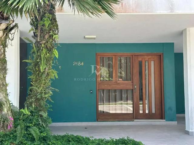 Casa / Sobrado para Venda em Florianópolis/SC Jurerê Internacional 4 Quartos