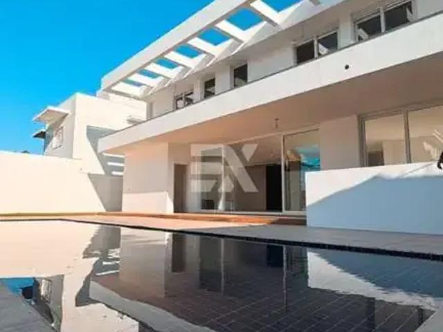 Casa / Sobrado para Venda em Florianópolis/SC Jurerê Internacional 4 Quartos