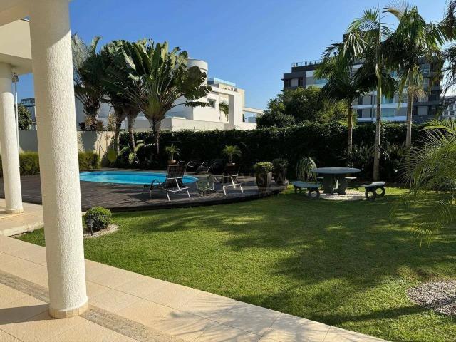 Casa / Sobrado para Venda em Florianópolis/SC Jurerê Internacional 5 Quartos