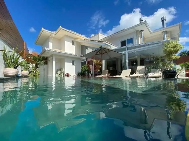 Casa / Sobrado para Venda em Florianópolis/SC Jurerê Internacional 5 Quartos