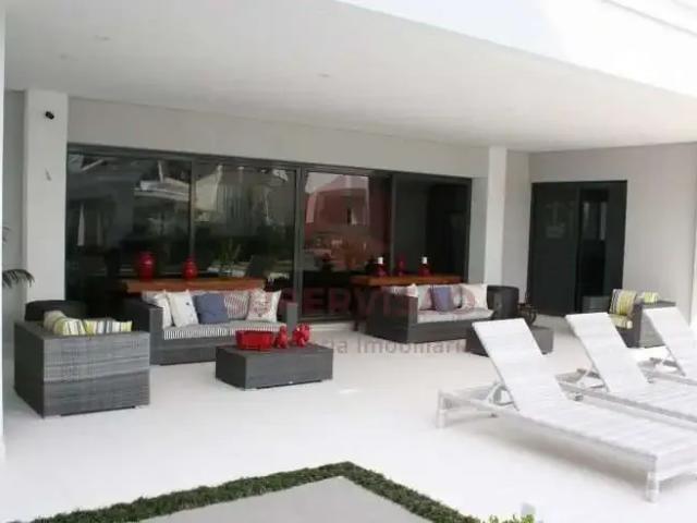 Casa / Sobrado para Venda em Florianópolis/SC Jurerê Internacional 5 Quartos