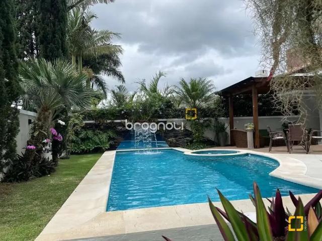 Casa / Sobrado para Venda em Florianópolis/SC Jurerê Internacional 5 Quartos