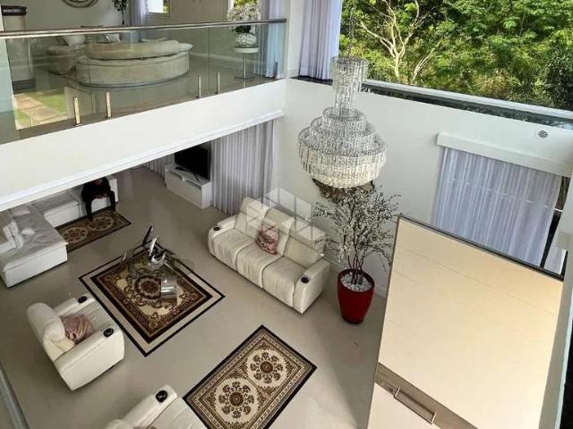Casa / Sobrado para Venda em Florianópolis/SC Jurerê Internacional 6 Quartos