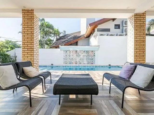 Casa / Sobrado para Venda em Florianópolis/SC Jurerê Internacional 6 Quartos