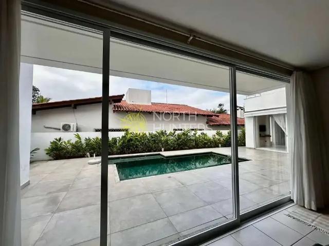 Casa / Sobrado para Venda em Florianópolis/SC Jurerê Internacional 6 Quartos