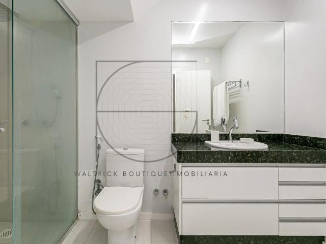 Casa / Sobrado para Venda em Florianópolis/SC Jurerê 4 Quartos