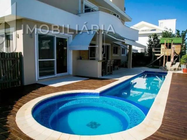 Casa / Sobrado para Venda em Florianópolis/SC Jurerê 4 Quartos