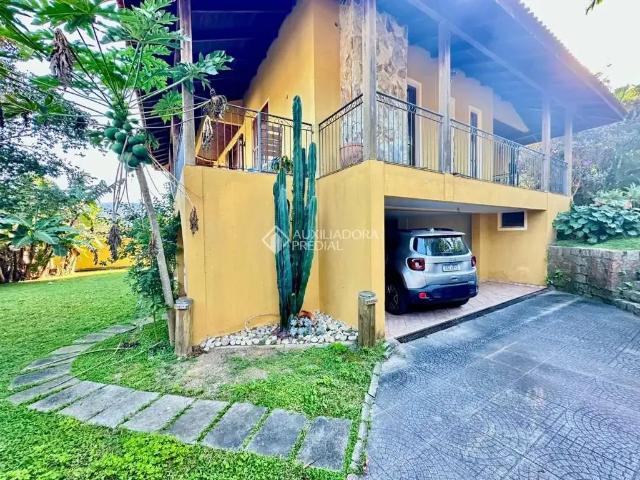 Casa / Sobrado para Venda em Florianópolis/SC Lagoa da Conceição 4 Quartos