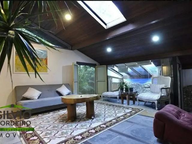 Casa / Sobrado para Venda em Florianópolis/SC Lagoa da Conceição 4 Quartos