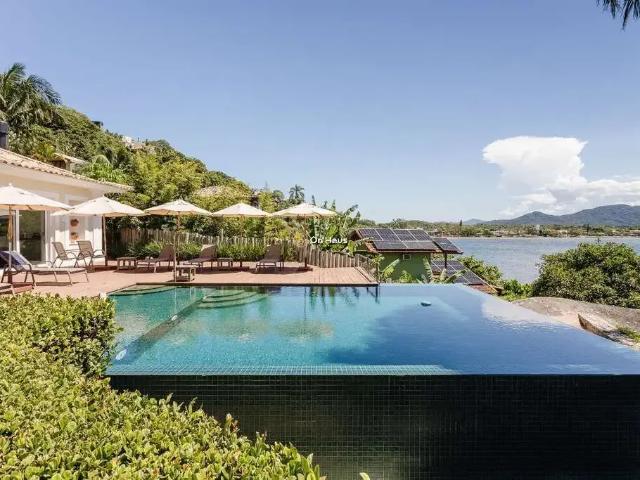 Casa / Sobrado para Venda em Florianópolis/SC Lagoa da Conceição 5 Quartos